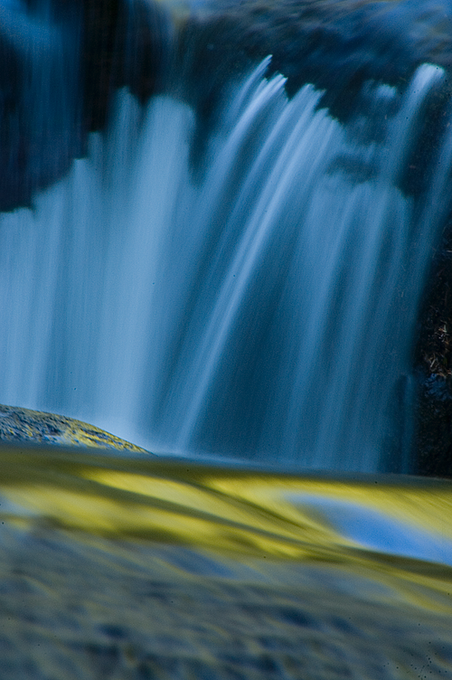  DSC0039 waterfall reflection